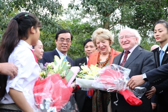 Irish President visits Quang Tri - ảnh 1